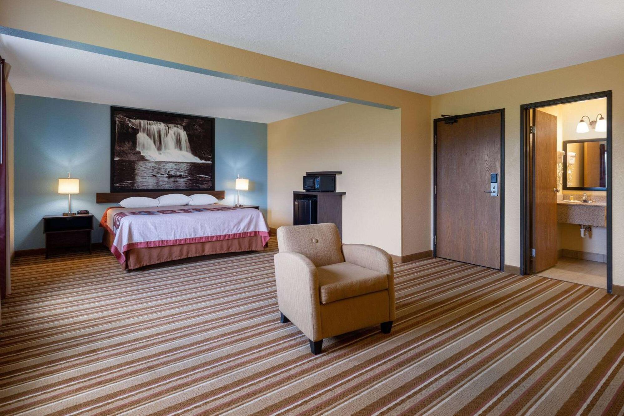 Super 8 By Wyndham Mattoon Hotel Exterior foto